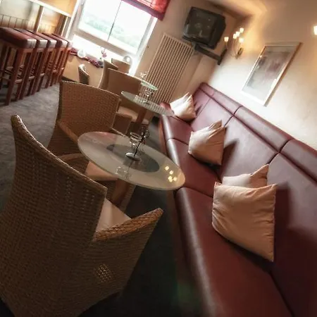 Otel Center Drive 3*